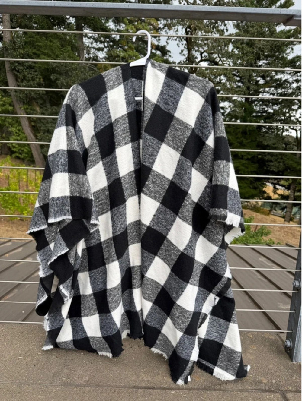 NWT Old Navy black and white buffalo plaid poncho one size